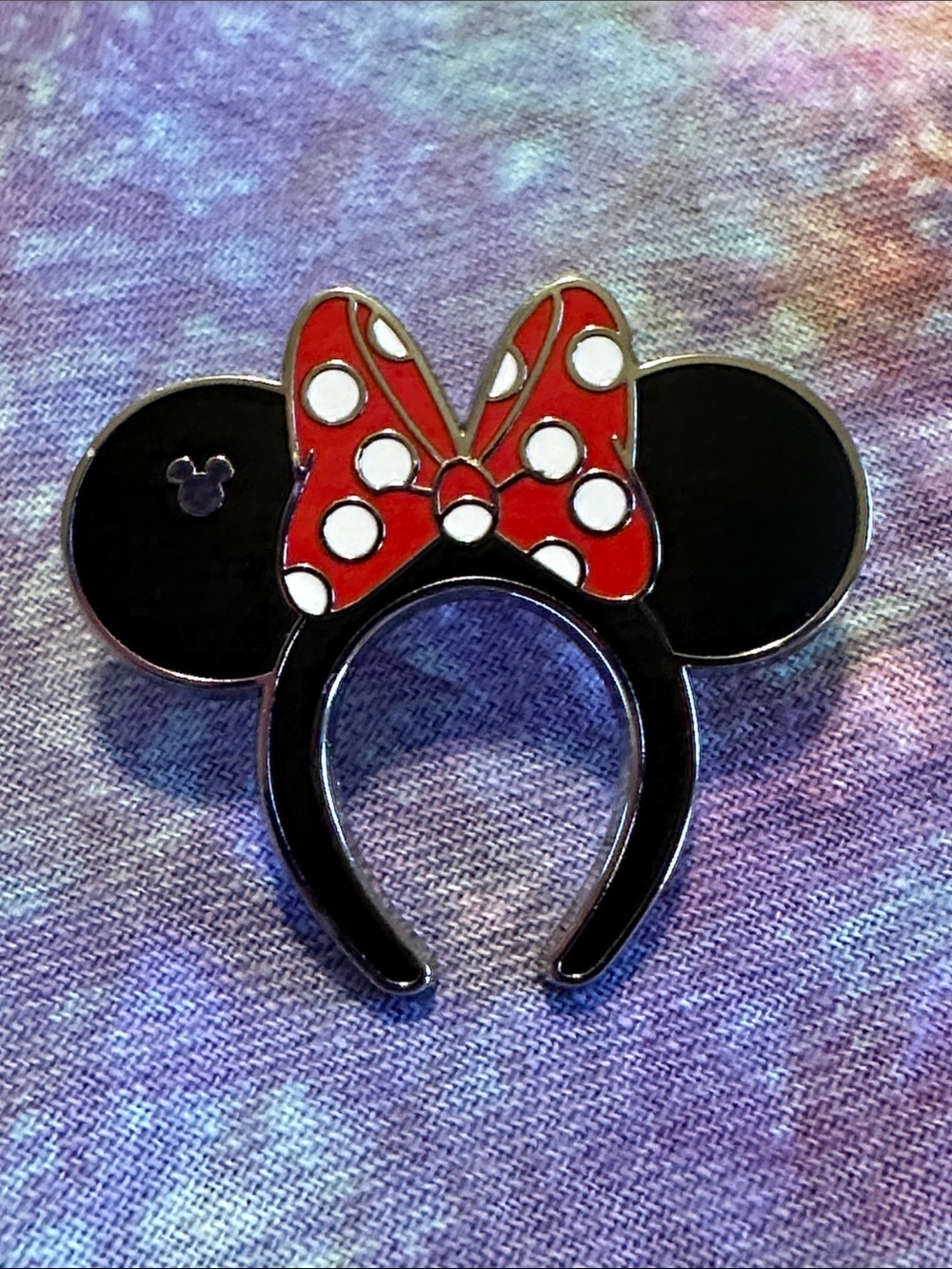 ✨ Disney Hidden Mickey Mystery Pin - Minnie Ears